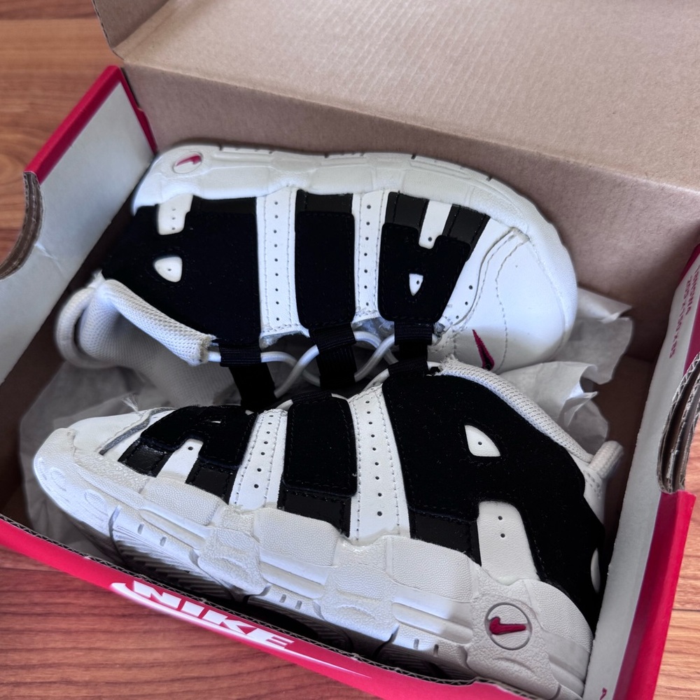 Nike Air More Uptempo 8C